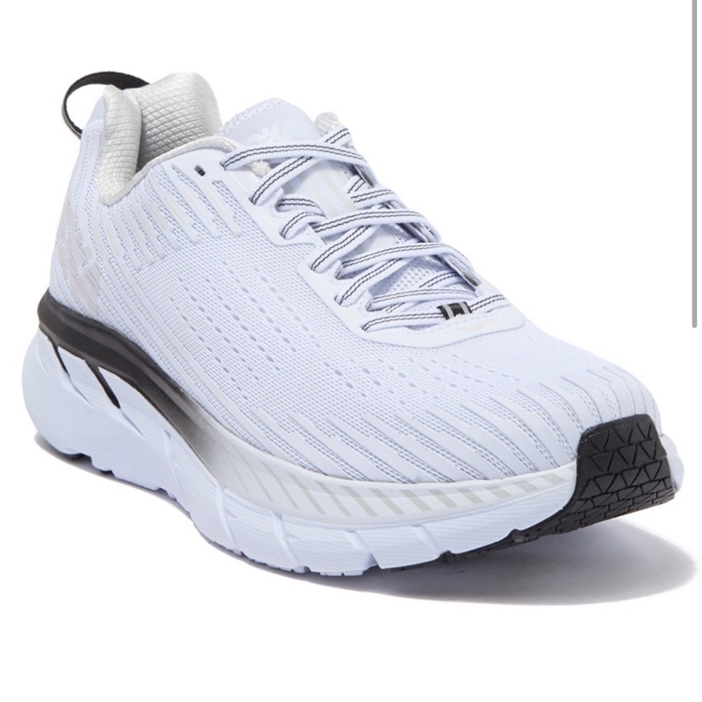 ISO HOKA CLIFTON 5 SIZE 7.5-8